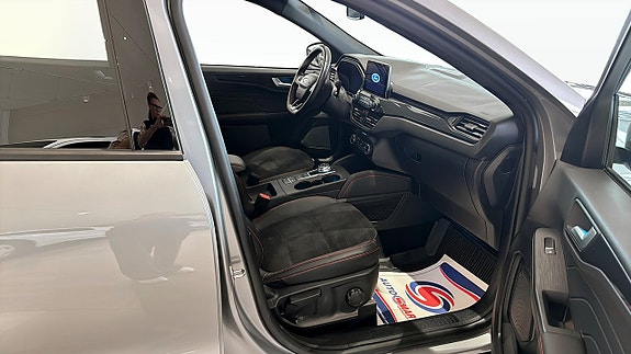Ford Kuga 3 of 5