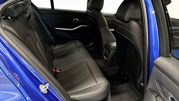BMW 320 5 of 5