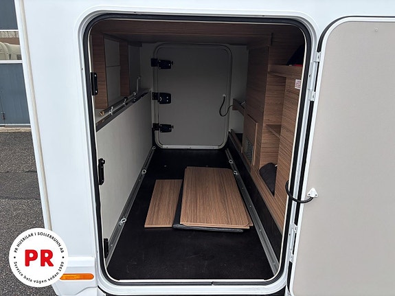 Knaus I 700 15 of 17