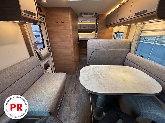 Knaus I 700 3 of 17