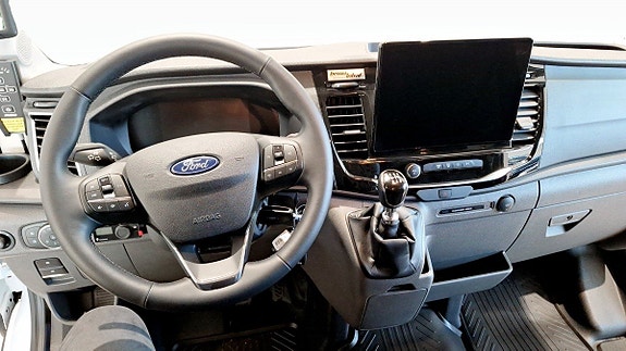 Ford Transit 4 of 5