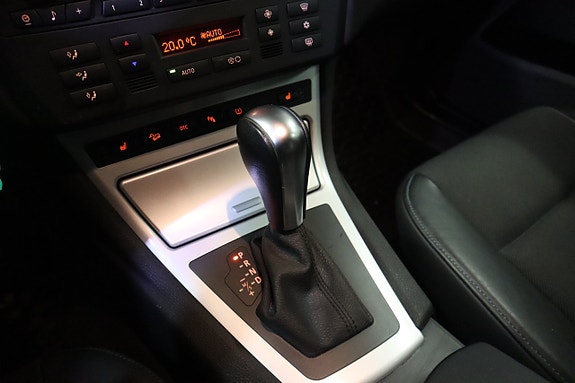 BMW X3 9 of 15