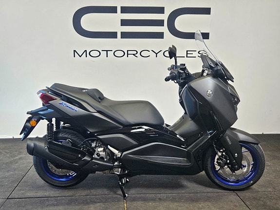 Yamaha XMAX 300 *Finns i butik* 4 of 4