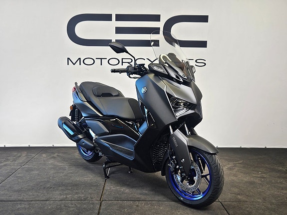 Yamaha XMAX 300 *Finns i butik* 3 of 4