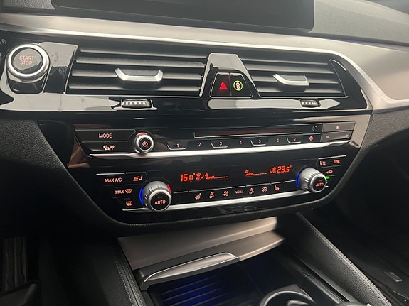 BMW 530e 14 of 24