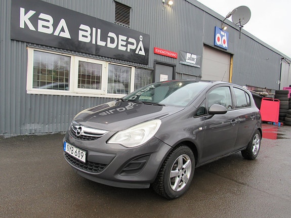 Opel Corsa 2 of 5