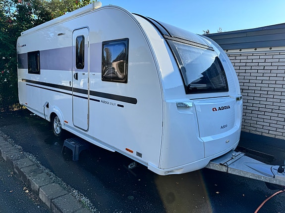 Adria Adora 572UT 3 of 15