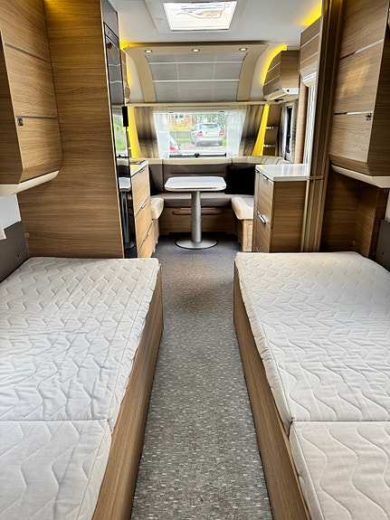 Adria Adora 572UT 7 of 15
