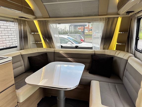 Adria Adora 572UT 8 of 15