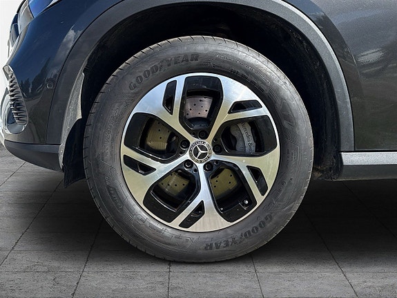 Mercedes-Benz GLC300 de 18 of 19