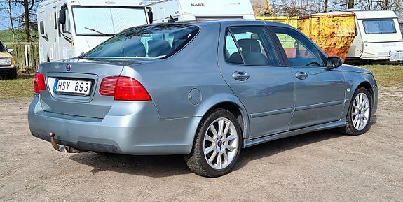 Saab 9-5 4 of 5