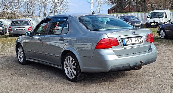 Saab 9-5 3 of 5