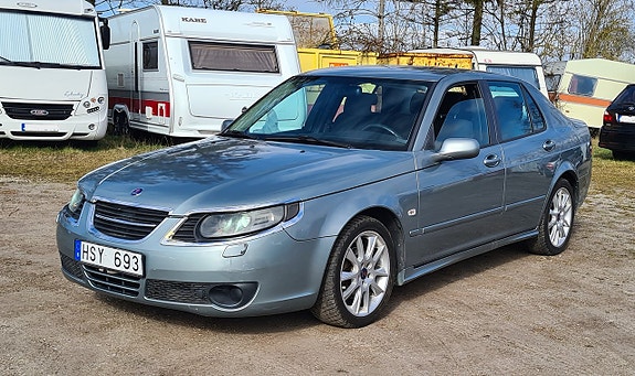 Saab 9-5 2 of 5