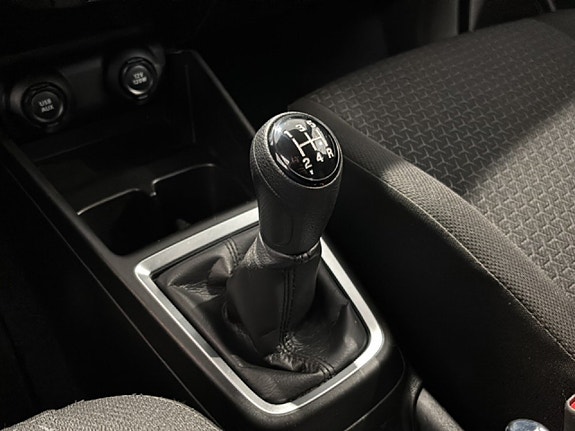 Suzuki Swift 13 of 14