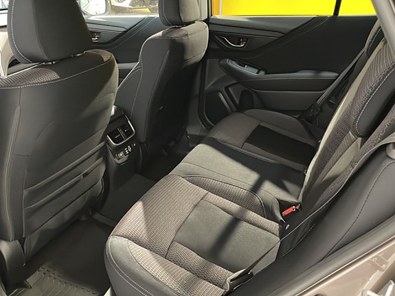 Subaru Outback 7 of 19