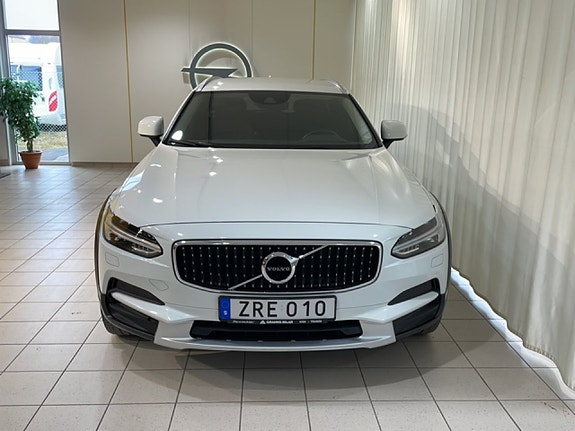 Volvo V90 Cross Country 16 of 18
