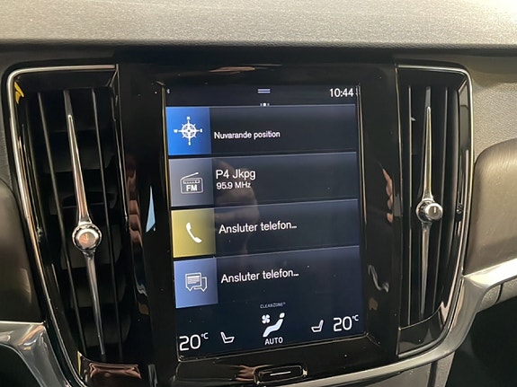 Volvo V90 Cross Country 10 of 18