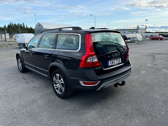 Volvo XC70 3 of 5