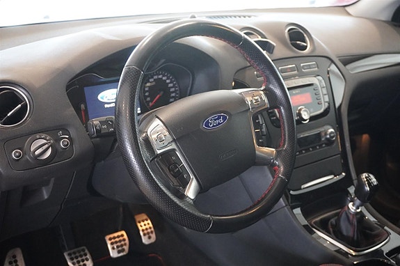 Ford Mondeo 2 of 13