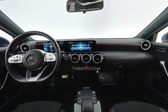 Mercedes-Benz A250 e 13 of 30