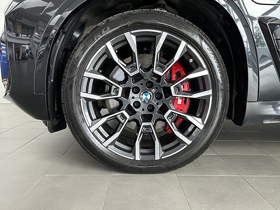 BMW X5 4 of 5