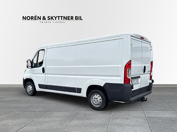 Peugeot Boxer 2 of 5