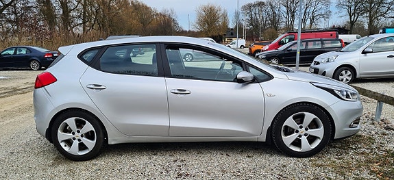 Kia Ceed 4 of 5