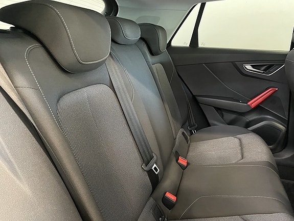 Audi Q2 14 of 20