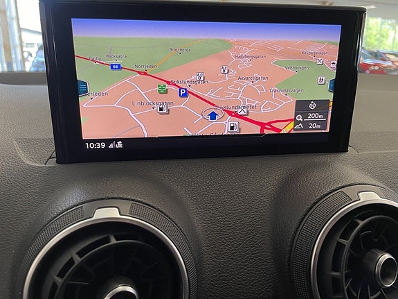 Audi Q2 19 of 20