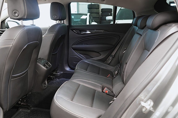 Opel Insignia 10 of 26