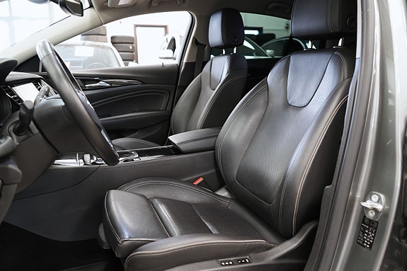 Opel Insignia 15 of 26