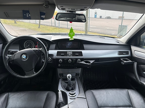 BMW 530i 6 of 10