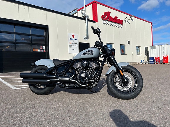 Indian Chief Bobber Dark Horse Storm Gray