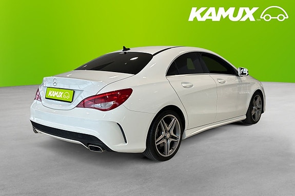 Mercedes-Benz CLA250 4 of 5