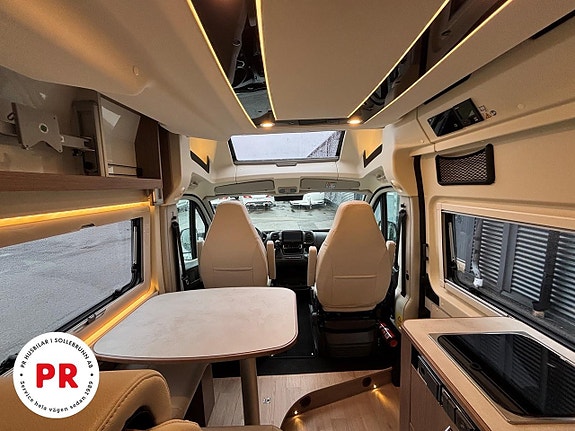 Dreamer Camper van xl 4 of 17