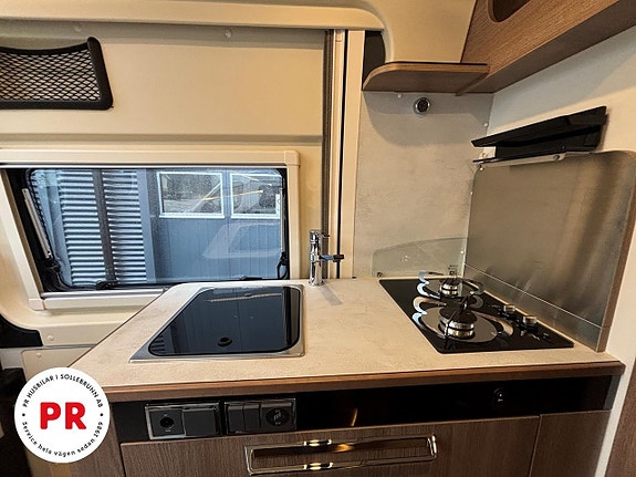 Dreamer Camper van xl 6 of 17