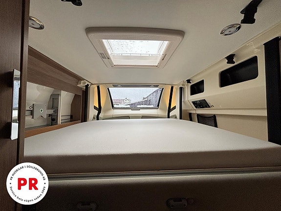 Dreamer Camper van xl 11 of 17
