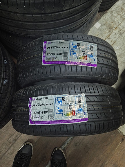 Product image 12 of 17