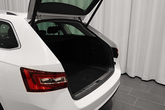 Skoda Superb 5 of 5
