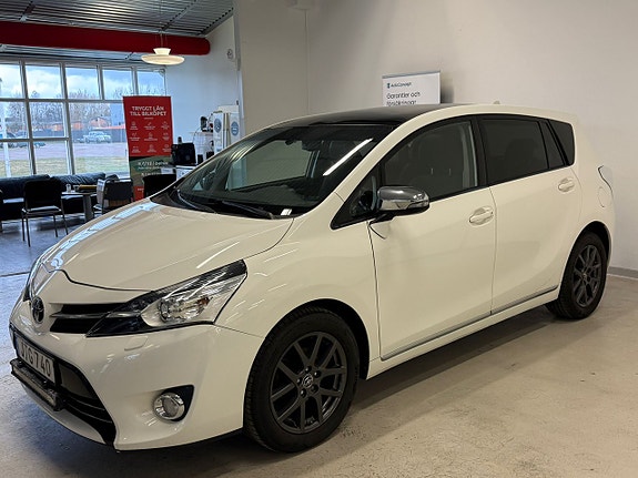 Toyota Verso 3 of 5