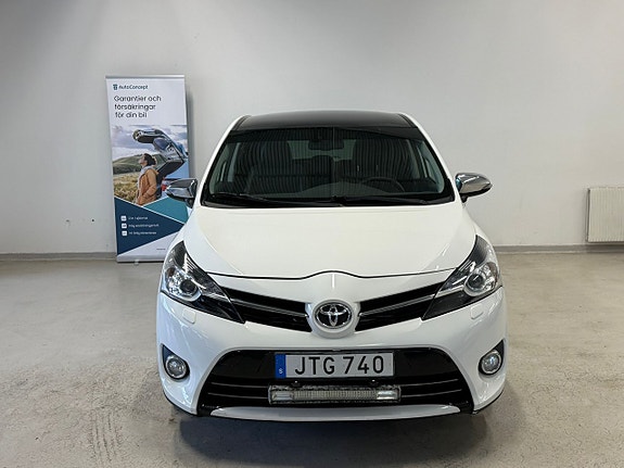 Toyota Verso 2 of 5