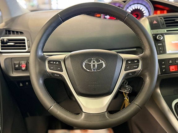Toyota Verso 15 of 23