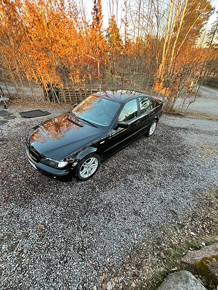 BMW 318i 5 of 5