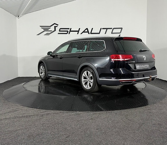 Volkswagen Passat Alltrack 7 of 22