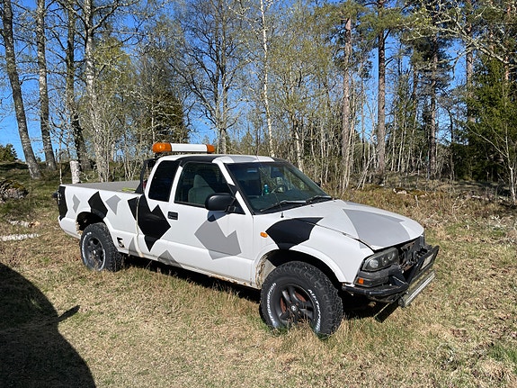 Chevrolet Extended Cab 8 of 8