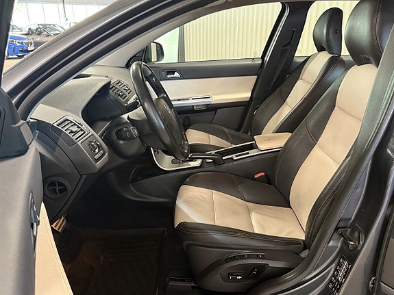 Volvo V50 6 of 9