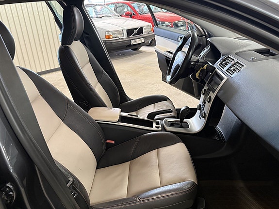 Volvo V50 8 of 9