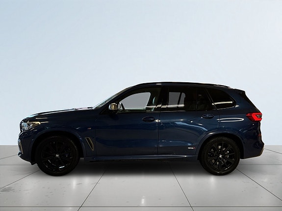 BMW X5 4 of 5