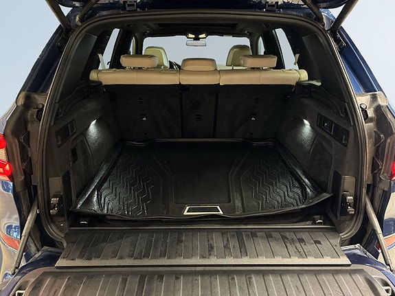 BMW X5 12 of 18