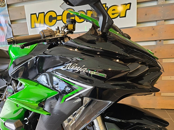 Kawasaki Ninja H2 SXSE Tourer KAMPANJ 6 of 8